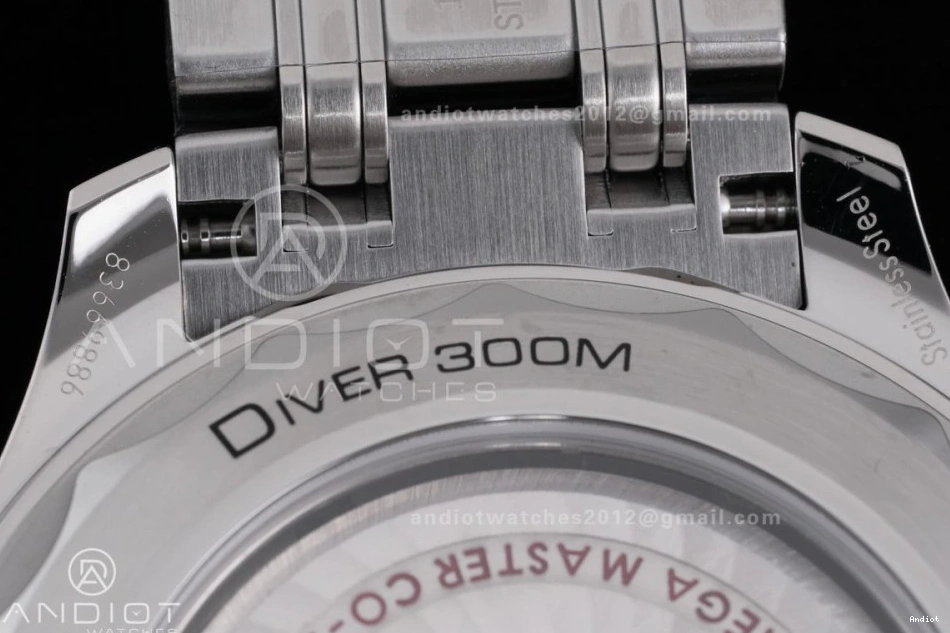 Asian V4 1:1 Green Dial Seamaster Best VSF Clone Edition Bezel Green 300M Ceramic Bracelet Super 8800 On Diver SS 1219